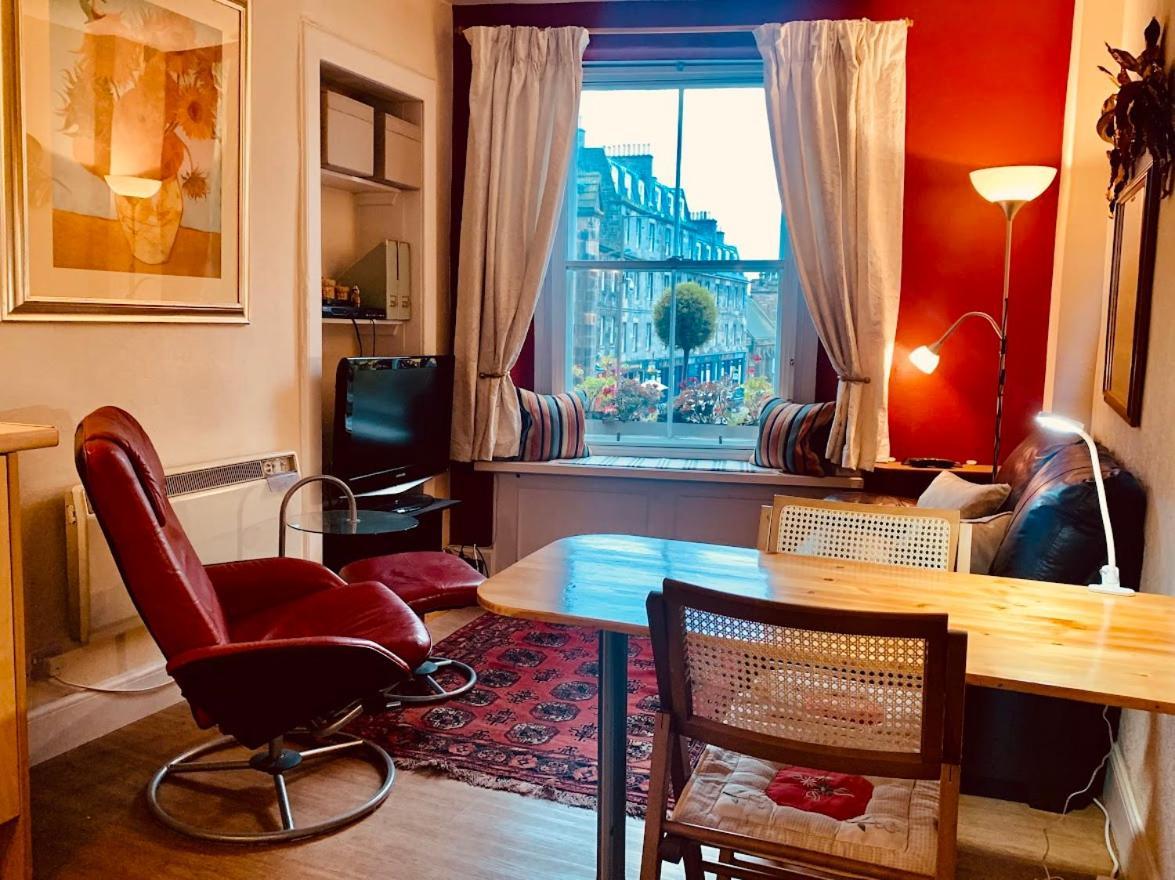 Royal Mile Apt, Just 1 Min From Edinburgh Castle! Esterno foto